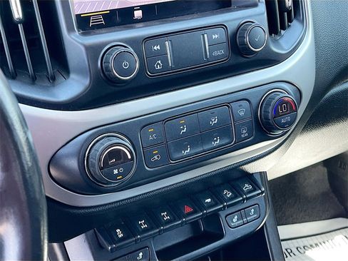 Used 2021 Chevrolet Colorado ZR2 w/ ZR2 Dusk Special Edition image 15