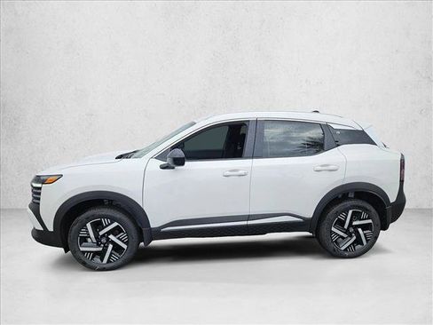 New 2026 Nissan Kicks SV image 2