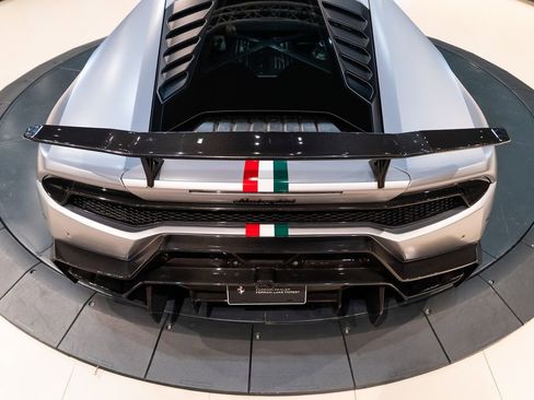 Used 2017 Lamborghini Huracan LP 580-2 image 19