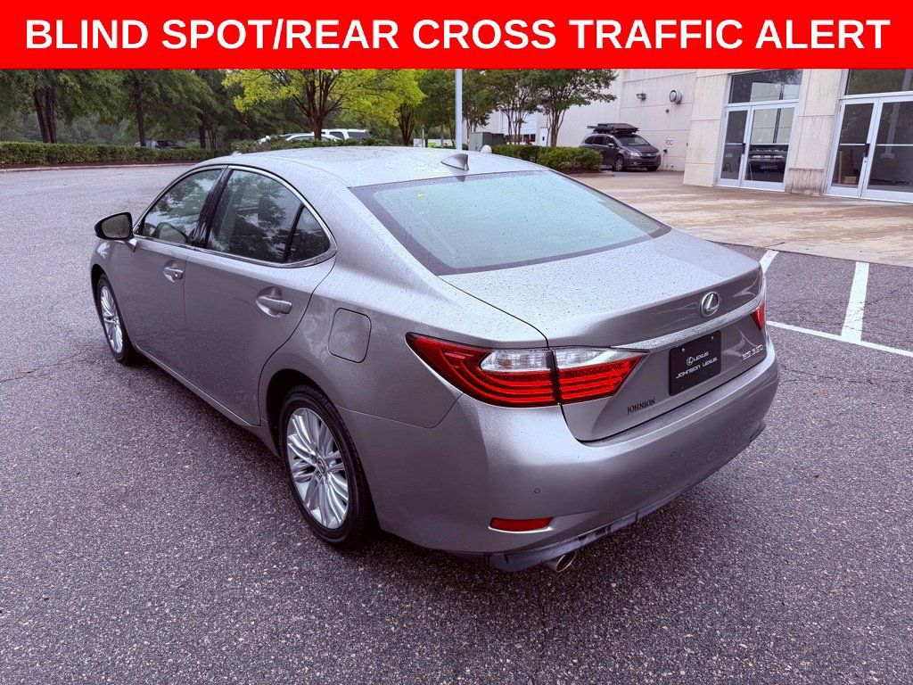 Used 2015 Lexus ES 350 w/ Luxury Package FWD image 5