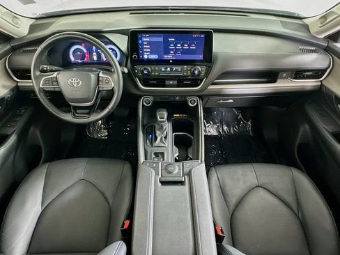 Used 2024 Toyota Grand Highlander FWD image 14