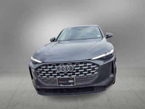 Certified 2025 Audi Q5 Premium Plus w/ Premium Plus image 3