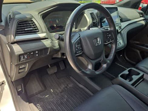 Used 2024 Honda Odyssey Sport image 10