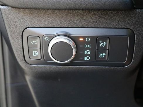 Used 2021 Ford Escape SE w/ SE Sport Appearance Package image 30