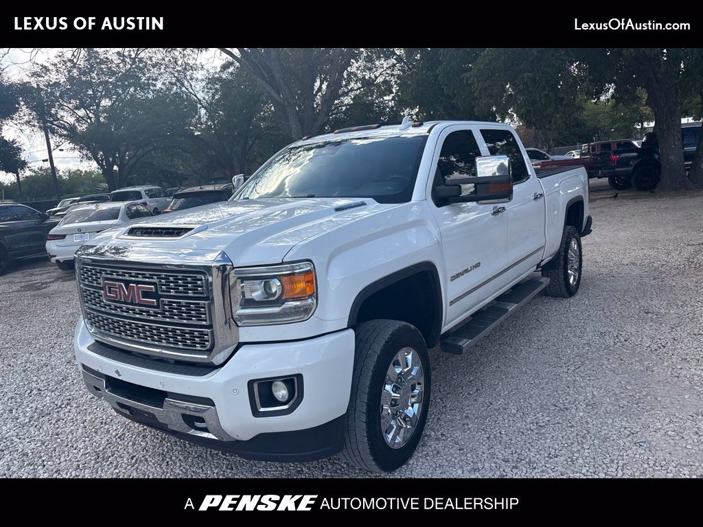 Used 2019 GMC Sierra 2500 Denali w/ Duramax Plus Package AWD/4WD image 1