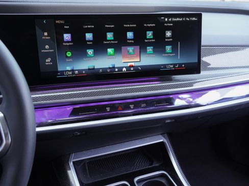 Certified 2023 BMW 760i xDrive AWD/4WD image 22