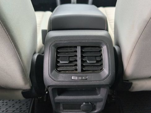 Used 2022 Volkswagen Tiguan S FWD image 39