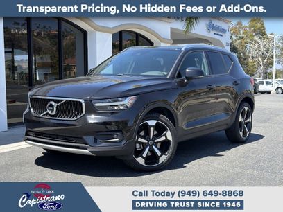 Used 2020 Volvo XC40 T5 Momentum