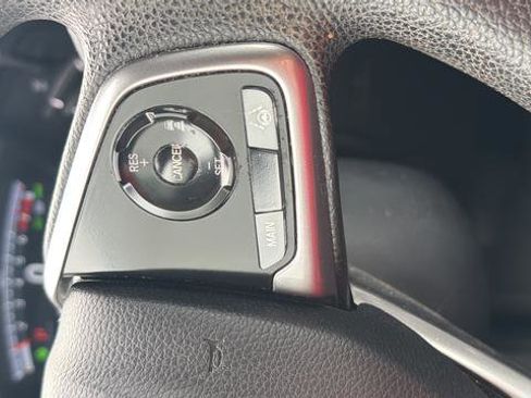 Used 2021 Honda CR-V EX image 17