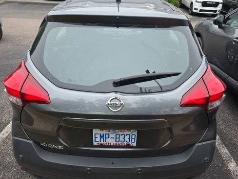Used 2020 Nissan Kicks S FWD image 7