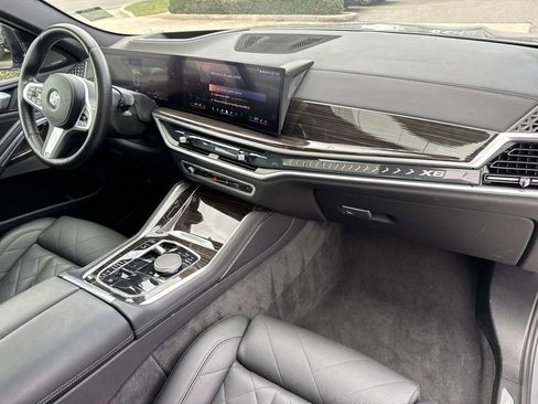 Used 2025 BMW X6 xDrive40i image 13