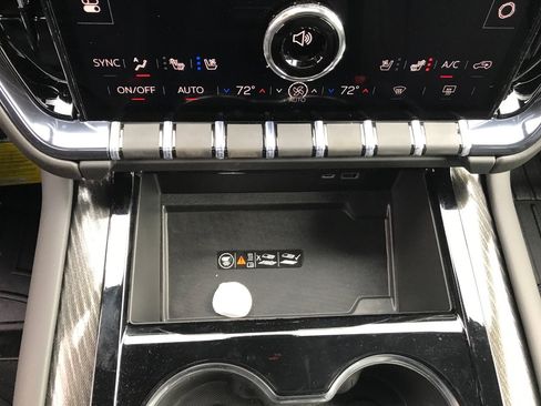 New 2026 GMC Yukon AT4 w/ AT4 Premium Package AWD/4WD image 22