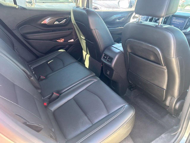 Used 2024 GMC Terrain SLT AWD/4WD image 13