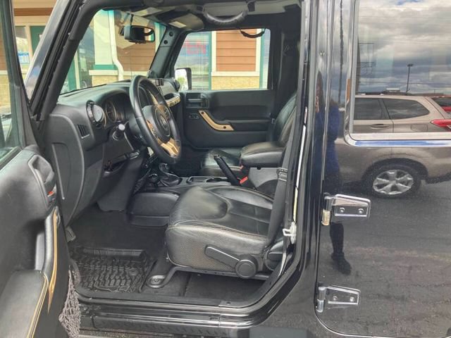 Used 2014 Jeep Wrangler Unlimited Sahara AWD/4WD image 11