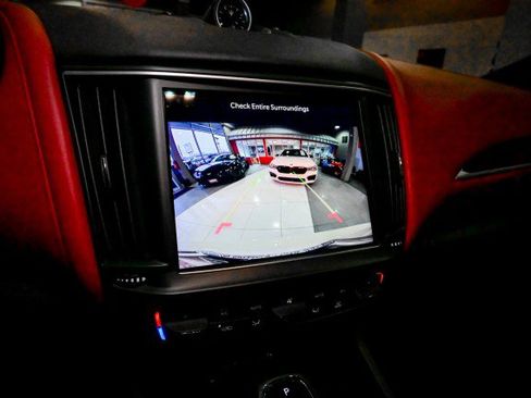 Used 2022 Maserati Levante Modena image 39