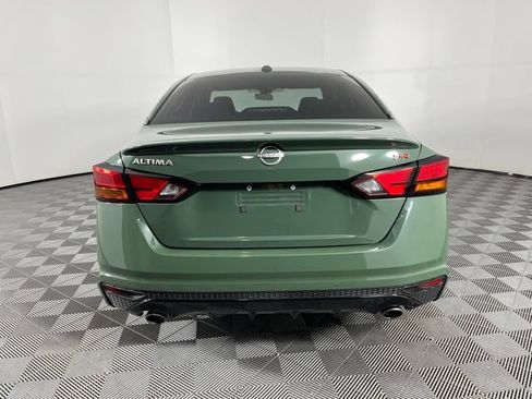 Used 2025 Nissan Altima 2.5 SR FWD image 10