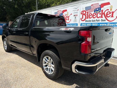 Used 2024 Chevrolet Silverado 1500 LT AWD/4WD image 8