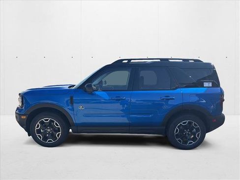 New 2025 Ford Bronco Sport Outer Banks w/ Outer Banks Tech Package+ image 2