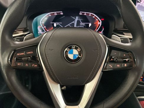 Used 2023 BMW 540i w/ Convenience Package image 23