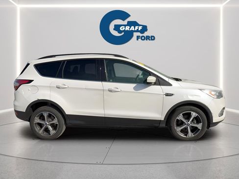 Used 2018 Ford Escape SEL w/ Ford Safe & Smart Package FWD image 13