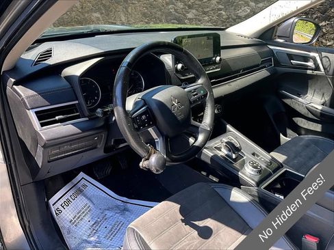 Used 2022 Mitsubishi Outlander SE AWD/4WD image 11