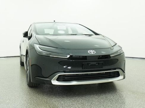 New 2026 Toyota Prius Plug-In Hybrid FWD image 30