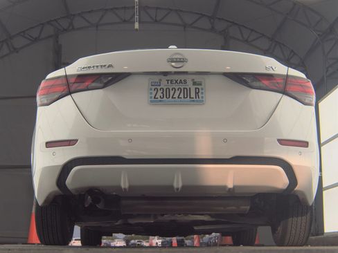 Used 2024 Nissan Sentra SV w/ Trunk Package FWD image 10