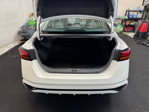 Used 2024 Nissan Altima 2.5 S FWD image 6