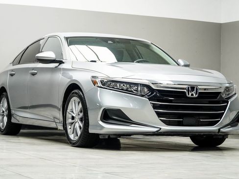 Used 2021 Honda Accord LX image 4