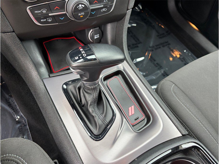 Used 2022 Dodge Charger R/T w/ Blacktop Package RWD image 32