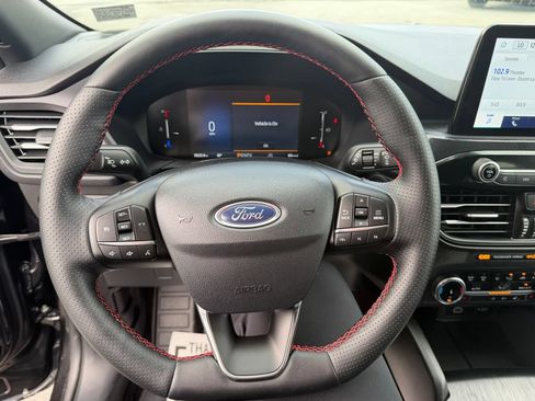Used 2025 Ford Escape ST-Line Select AWD/4WD image 15