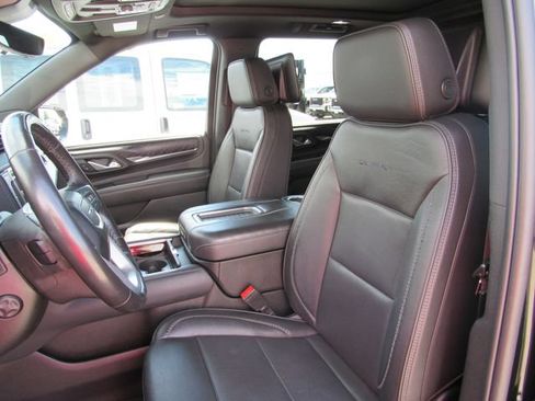 Used 2023 GMC Yukon XL Denali w/ Denali Reserve Package AWD/4WD image 15