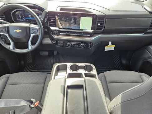 New 2025 Chevrolet Silverado 1500 LT AWD/4WD image 6