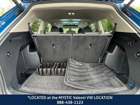 Certified 2025 Volkswagen Atlas SEL Premium R-Line image 20