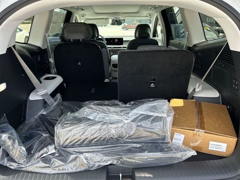 New 2026 Hyundai Ioniq 9 Limited image 17