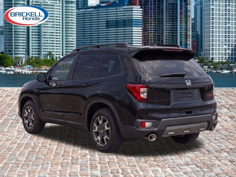 Used 2023 Honda Passport TrailSport image 7
