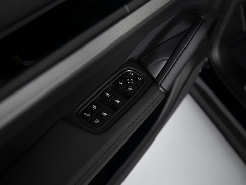 New 2026 Porsche Cayenne E-Hybrid image 14