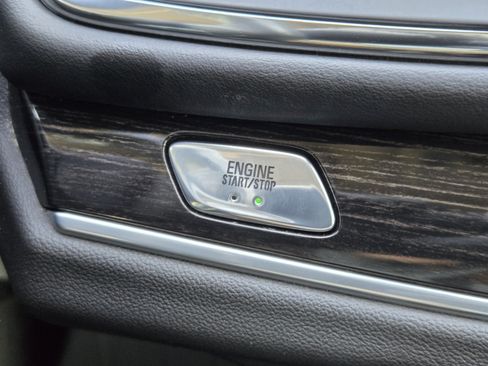Used 2021 Buick Enclave Avenir FWD image 18