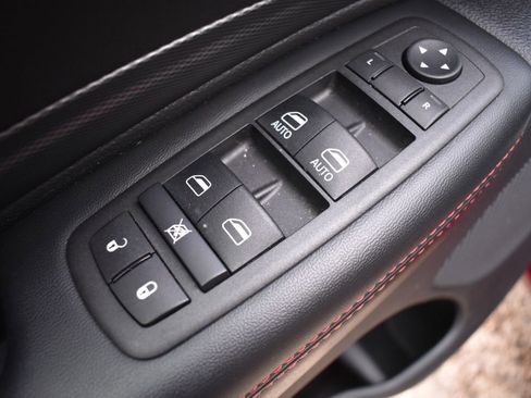 Used 2025 Dodge Durango GT AWD/4WD image 23