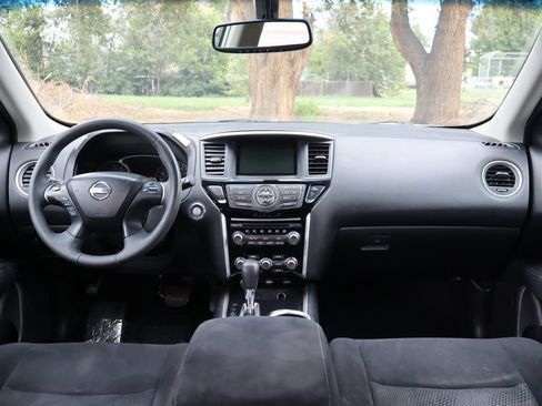 Used 2016 Nissan Pathfinder SV AWD/4WD image 16