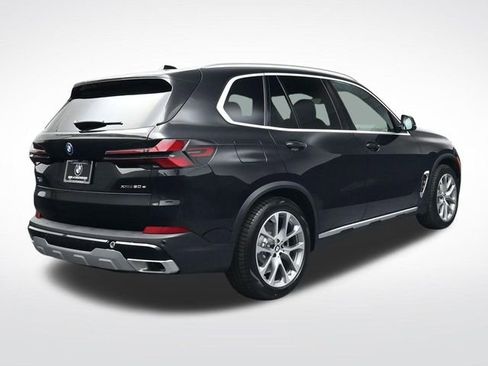 New 2026 BMW X5 xDrive50e w/ Executive Package image 4