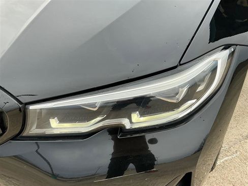 Used 2020 BMW 330i Sedan w/ Convenience Package image 17