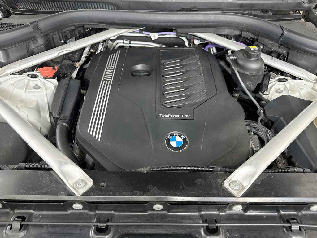 Used 2022 BMW X5 xDrive40i AWD/4WD image 30