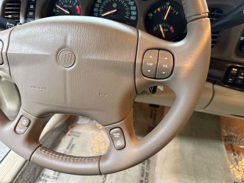 Used 2005 Buick Le Sabre Limited w/ Celebration Edition Package FWD image 21