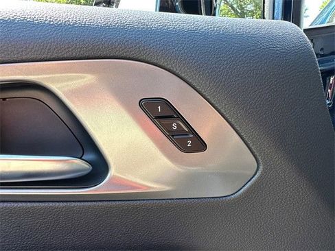 New 2025 Chrysler Pacifica Select image 33