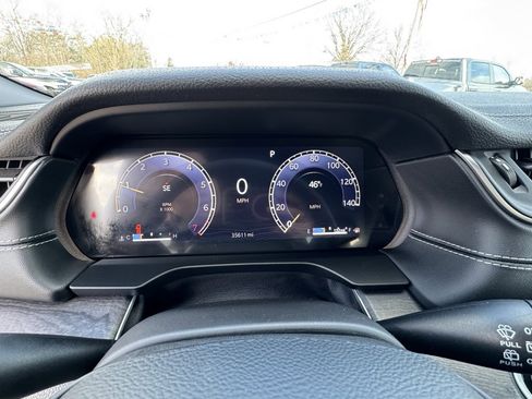 Used 2024 Jeep Grand Cherokee Limited w/ Luxury Tech Group II image 25