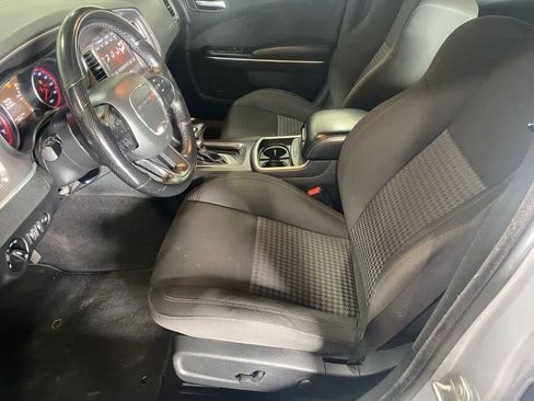 Used 2022 Dodge Charger R/T RWD image 5