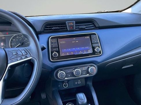 Used 2023 Nissan Versa SV FWD image 9