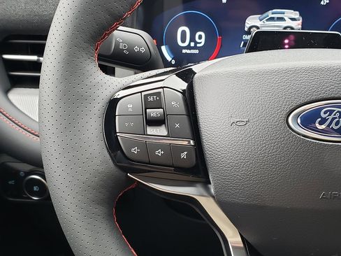 New 2026 Ford Explorer ST-Line w/ ST-Line Street Pack image 25