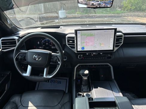 Used 2024 Toyota Sequoia Platinum image 16